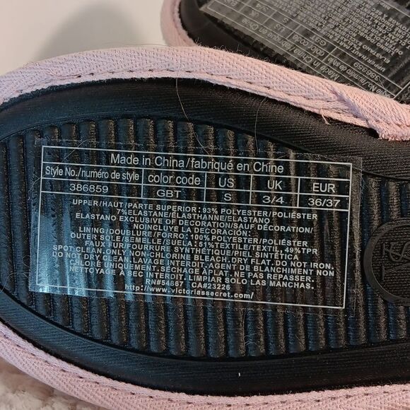 Victoria's Secret Pink PomPom Slide Slippers - Picture 6 of 7
